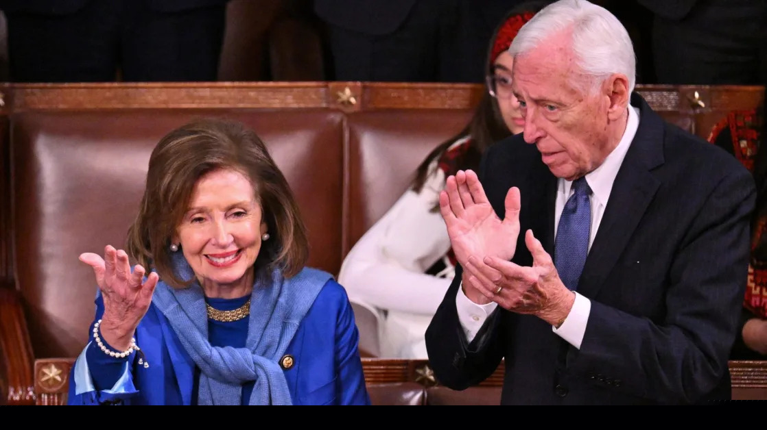 Members of Congress again outperformed the stock market, report shows