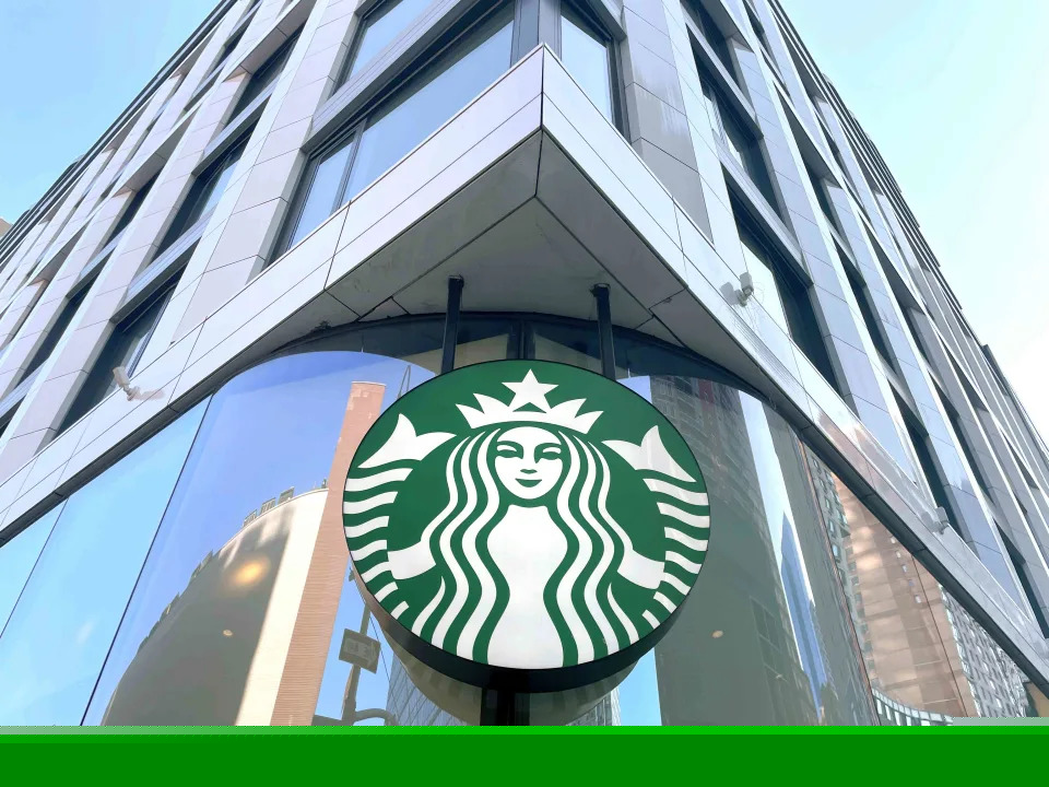 Starbucks Stock Shines as Analysts Mull Early Merits of Turnaround Plan