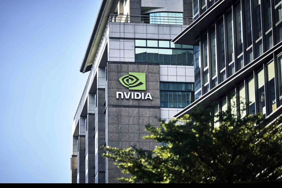 Nvidia Stock Drops Wednesday as AI Chipmaker's Roller-Coaster Week Continues