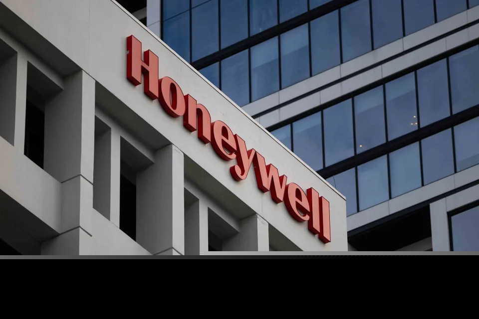 Honeywell Announces Three-Way Split, Stock Falls