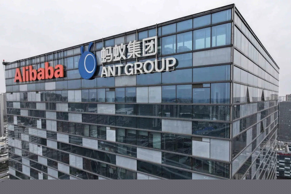 Alibaba Stock Jumps as Results Surpass Estimates