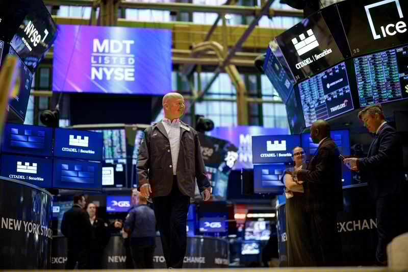 Hedge funds ramp up bets on falling stocks