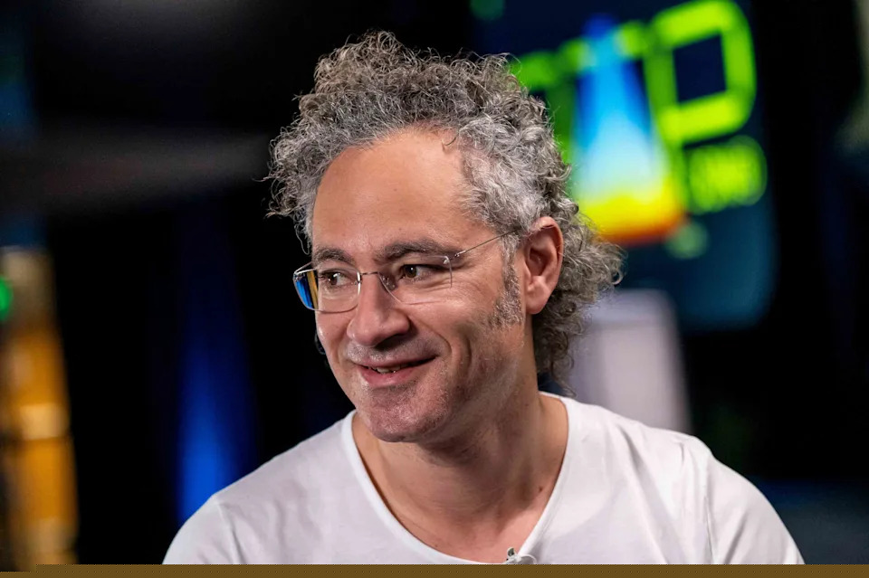Wedbush Calls Palantir a Top Stock to Own in 2025