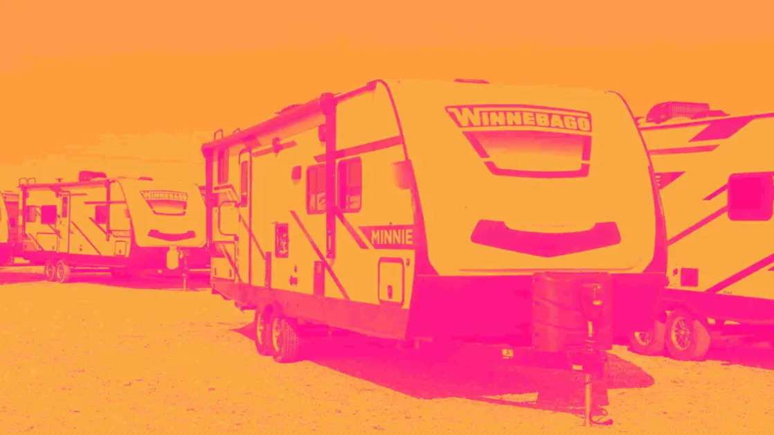 Q4 Rundown: Winnebago (NYSE:WGO) Vs Other Automobile Manufacturing Stocks