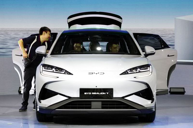China's BYD raises $5.59 billion in share sale, Hong Kong's largest in 4 years