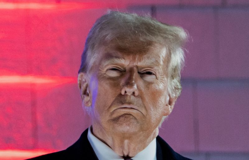 Trump 'not looking' at stock market, blames globalists for sell-off
