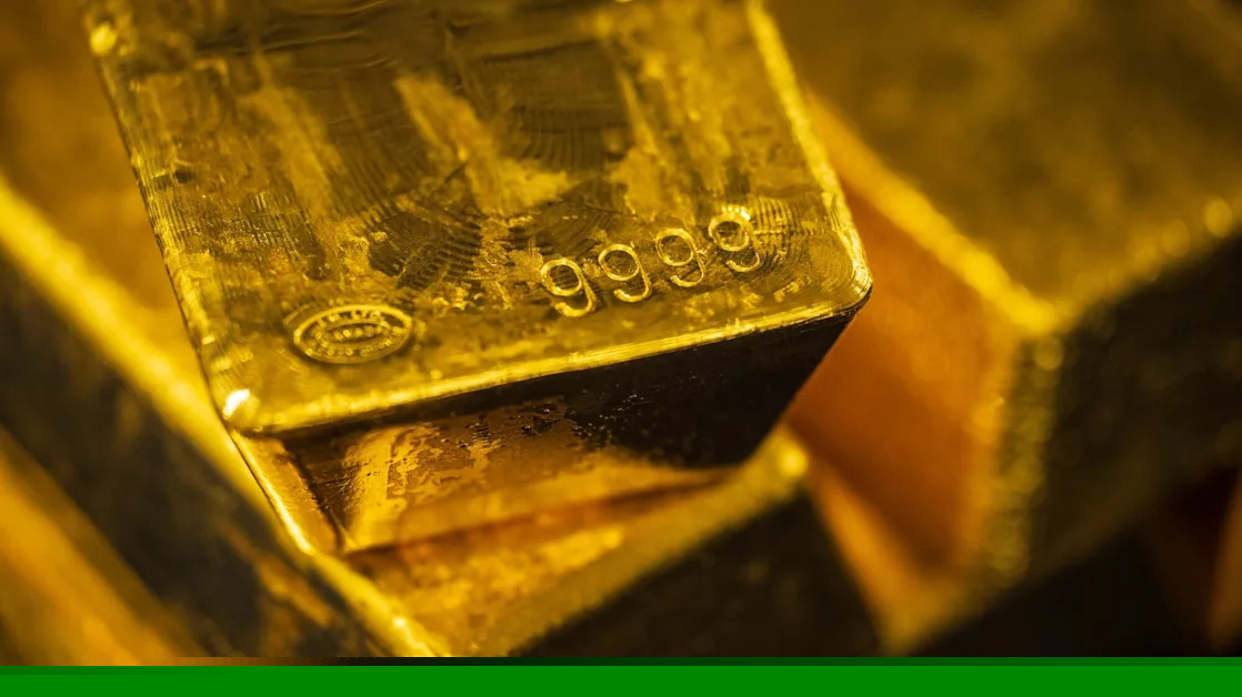 Gold Holds Gain as Markets Weigh Trade War, US Recession Risks