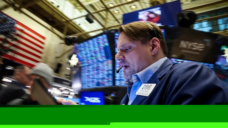 Morning Bid: Finally, a bounce on Wall Street. But for how long?