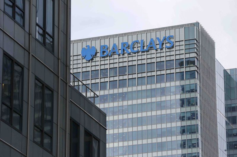 Barclays says irregular immigrant population in U.S. is 'backbone of key sectors'